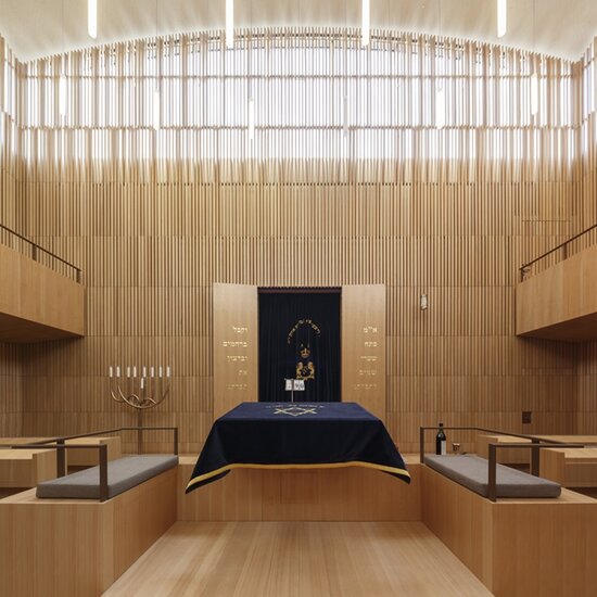 [Translate to Englisch:] Innenraum der neuen Synagoge